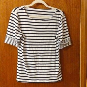 Pendelton Black and White Striped M